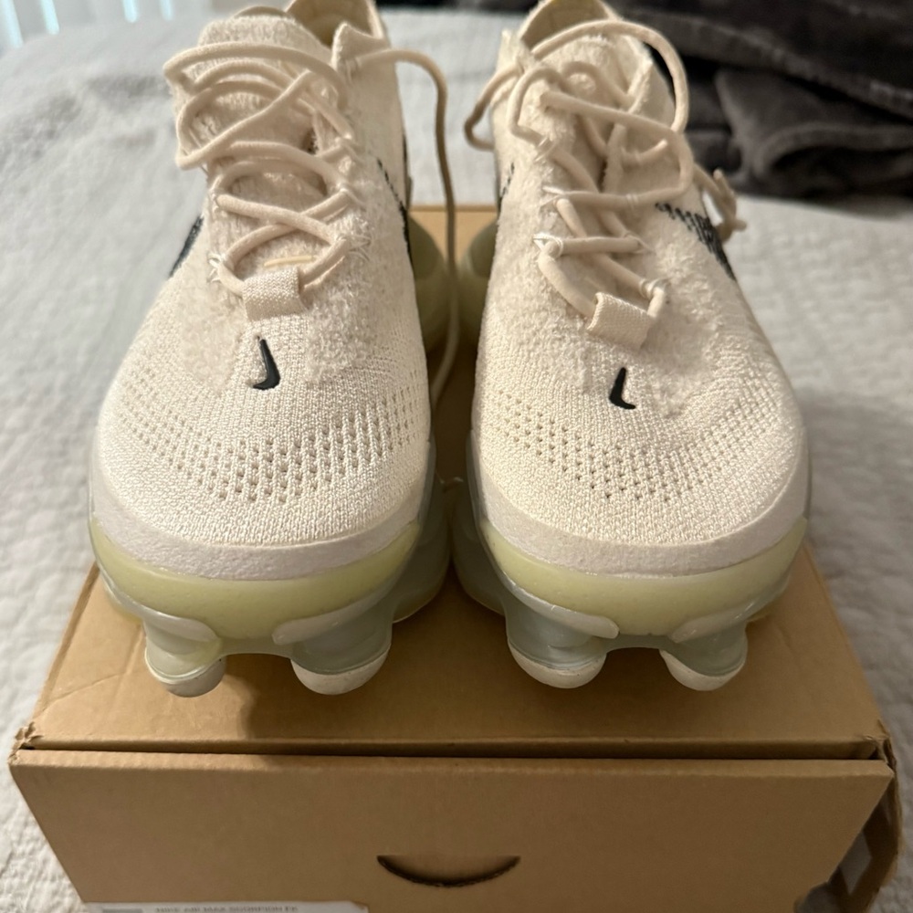 Nike Cream Sneakers with VaporMax Cushioning